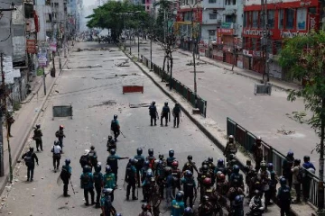 தேசிய ஊரடங்கு அமுல்... களமிறங்கிய ராணுவம்: கண்டதும் சுட உத்தரவு