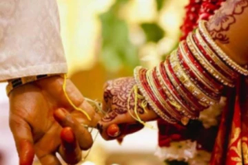 பருத்தித்துறையில் சுயதனிமைப்படுத்தப்பட்டநிலையில் நடைபெற்ற திருமணம்