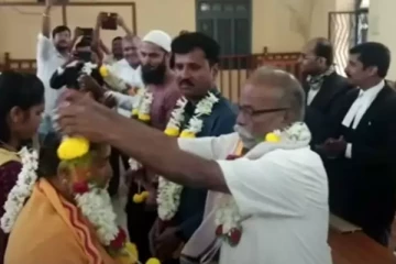 59 வயதில் விவாகரத்து..69 வயதில் மீண்டும் இணைந்த ஜோடி - நெகிழ்ச்சி சம்பவம்!