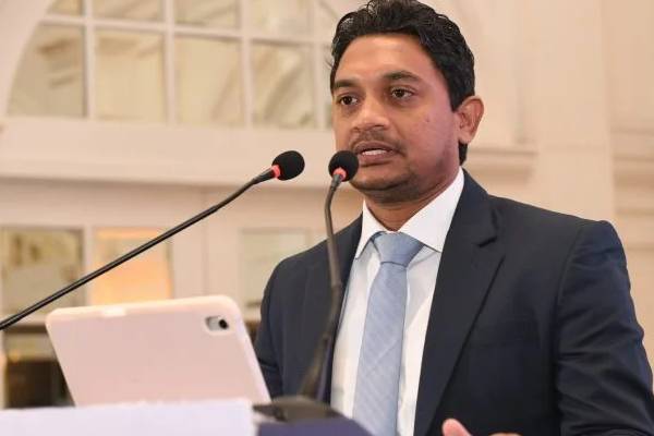 ஐக்கிய அரபு எமிரேட்ஸ் முதலீட்டாளர்களை ஈர்க்க இலங்கை அரசு முன்வைத்துள்ள திட்டம் | Sri Lanka Pitches Tax Holidays Attract Investors