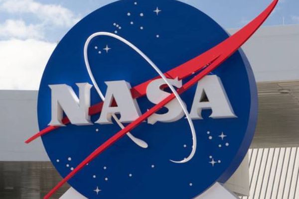 விண்வெளியிலிருந்து எடுத்த அரிய புகைப்படத்தை வெளியிட்ட நாசா! | Nasa Release Twin Tower Photo Taken From Space விண்வெளியிலிருந்து எடுத்த அரிய புகைப்படத்தை வெளியிட்ட நாசா! | Nasa Release Twin Tower Photo Taken From Space