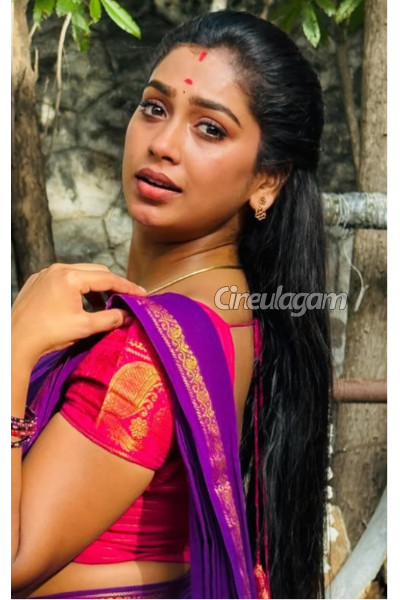 மூன்று முடிச்சு சீரியல் நடிகை ஸ்வாதி இதுவரை இத்தனை படங்கள் நடித்துள்ளாரா?... யாருக்கெல்லாம் தெரியும் | Serial Actress Swathi Konde Movies