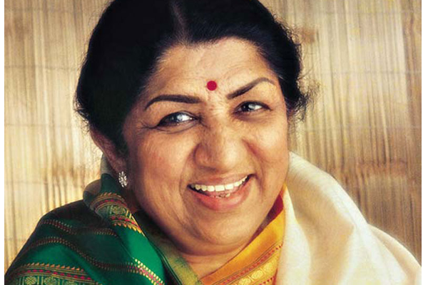 பிரபல பாடகி லதா மங்கேஷ்கருக்கு ‘ஸ்லோ பாய்சன்’ கொடுக்கப்பட்டதாம்... வெளியான அதிர்ச்சி தகவல்! - தமிழ்நாடு