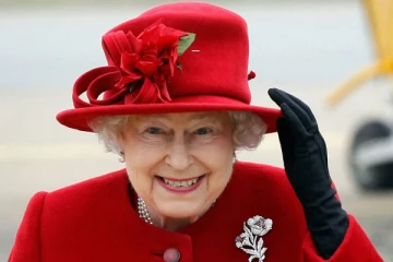 இறப்பதற்கு முன் பிரபல ஹாலிவுட் நடிகரை ரகசியமாக சந்தித்த ராணி எலிசபெத்