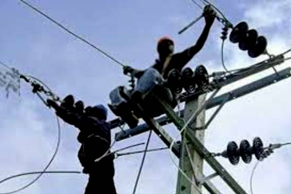 வெள்ளத்தால் பாதிக்கப்பட்ட வீடுகளில் மின்சார பயன்பாடு குறித்து எச்சரிக்கை! | Warning Regarding Electricity Use Flood Homes வெள்ளத்தால் பாதிக்கப்பட்ட வீடுகளில் மின்சார பயன்பாடு குறித்து எச்சரிக்கை! | Warning Regarding Electricity Use Flood Homes