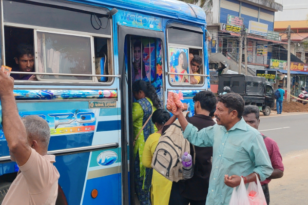 வவுனியாவிலும் அரச பேருந்து சேவைகள் முடக்கம்! | Government Bus Services Suspended In Vavuniya