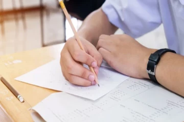 O/L பரீட்சை எழுதிய மாணவரின் முடிவால் கலங்கும் பெற்றோர்