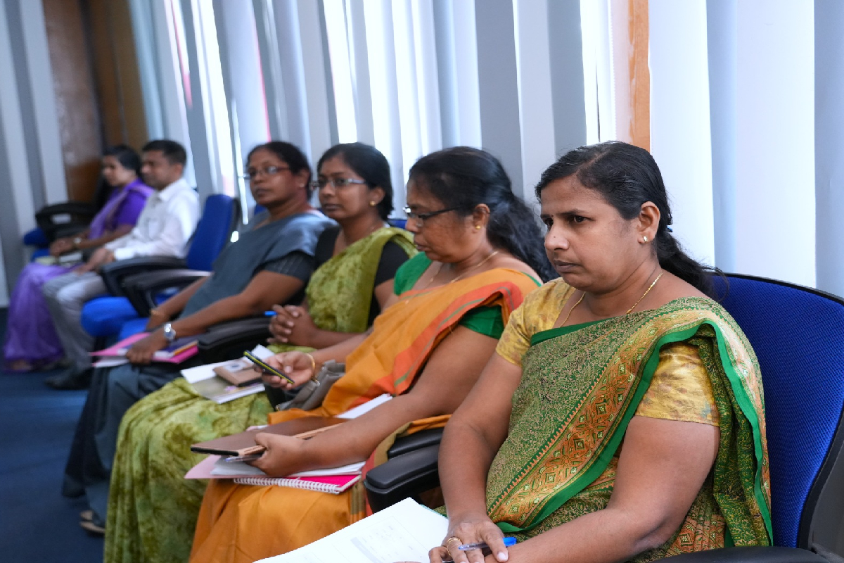 வடக்கு மாகாணத்தில் ஆசிரியர் இடமாற்றம் : ஆளுநரின் கண்டிப்பான உத்தரவு | Governor Order Transfer Teachers Northern Province