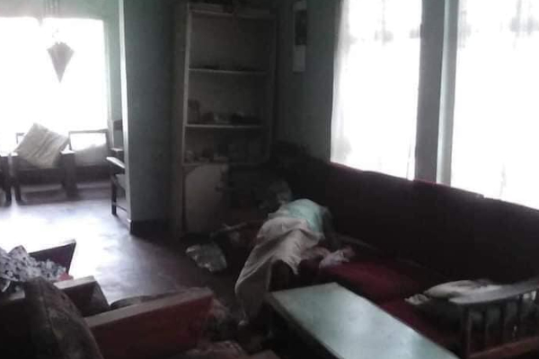 தனியாக வசித்து வந்த பெண்ணொருவர் வீட்டில் இருந்து சடலமாக மீட்பு! | Corpse From The Home Of A Person Who Lived Alone