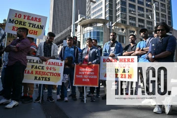 அகதிகளுக்கு நிரந்தர விசா கோரி ஆஸ்திரேலியாவில் போராட்டம்(Photos)