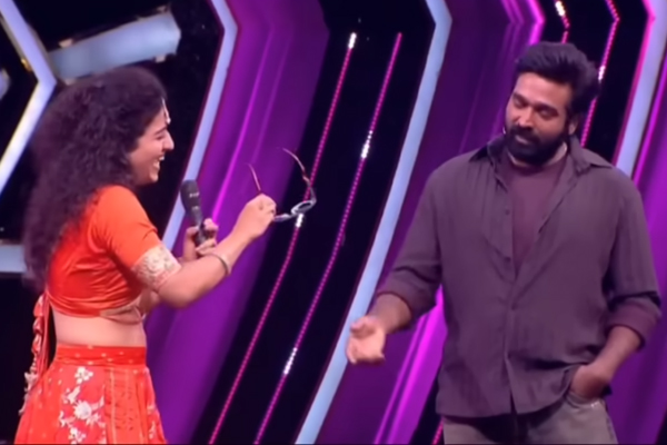 Bigg Boss: கெமிக்கு விஜய்சேதுபதி கொடுத்த பரிசு.. இதன் விலை எவ்வளவு தெரியுமா? | What Price Of Gift Vijay Sethupathi Gave To Kemi