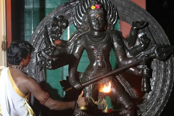 மரணத்தில் நிம்மதி வேண்டுமா அப்போ இவருடைய புகைப்படத்தை வைத்துக்கொள்ளுங்கள் | If You Want Peace In Death Keep His Photo