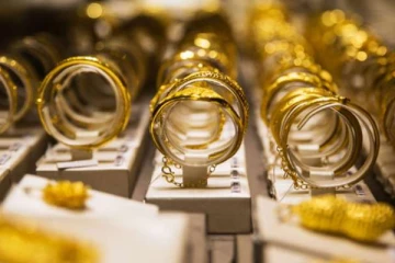 අදත් රන් මිලෙහි වෙනසක්. වෙනස් වූ මිල ගණන් මෙන්න.