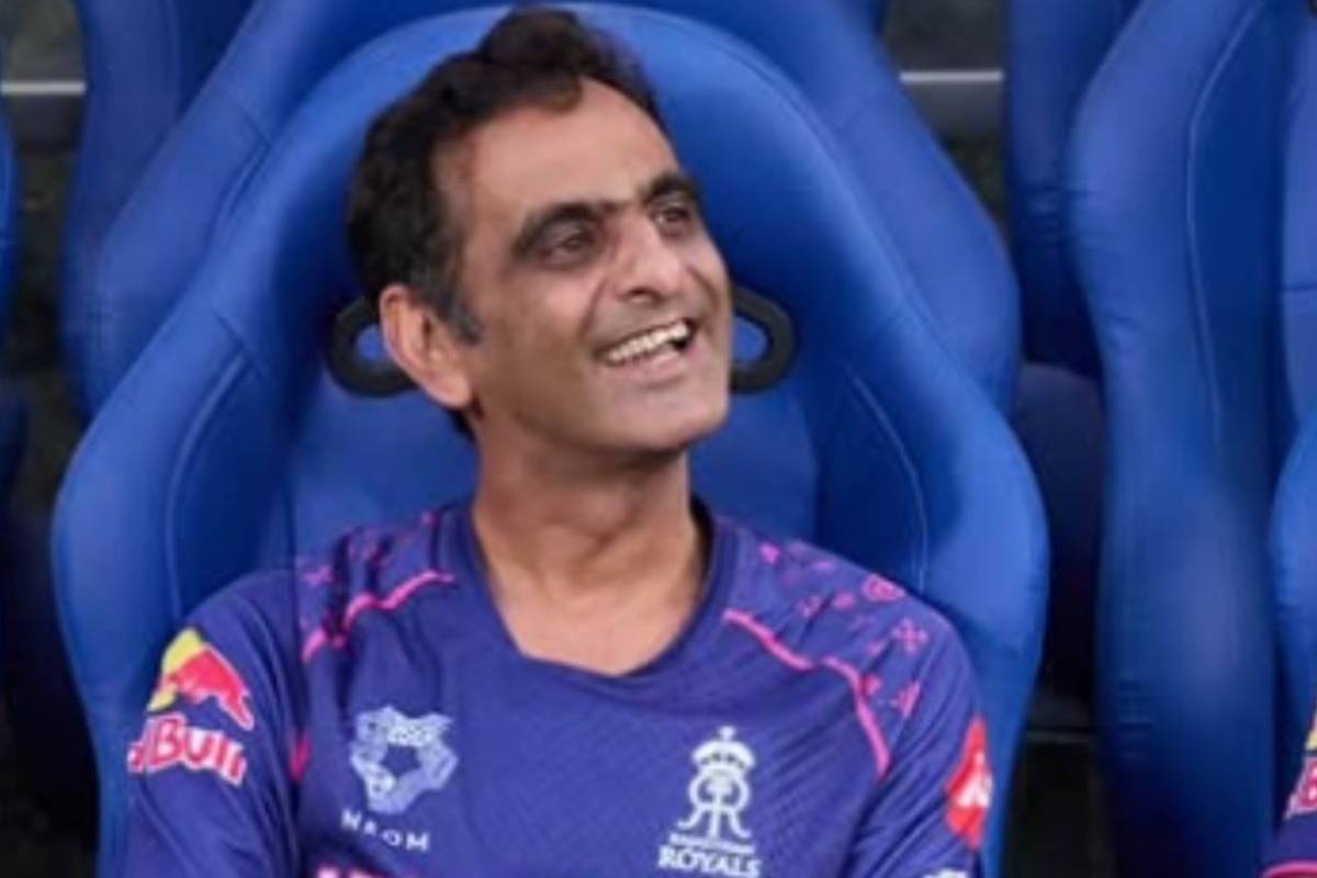 RR மேலாளர் போன் பயன்படுத்தியது ஏன்? வெளியான உருக்கமான காரணம் | Health Reason Behind Rr Manger Phone Use In Dugout