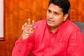 ලිස්ටීරියා රෝග ව්‍යාප්තියට හේතුව පාර්ලිමේන්තු මන්ත්‍රි චන්න ජයසුමන කියයි..