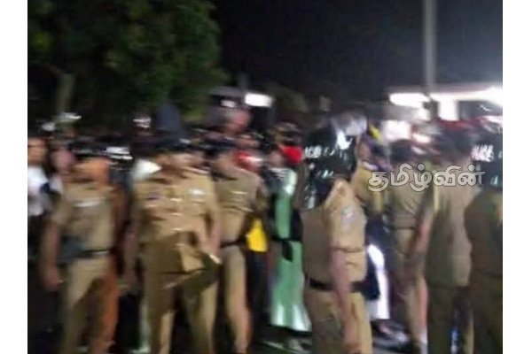 மன்னாரில் தொடரும் பதற்றம்! பொலிஸார் - விசேட அதிரடிப்படையினர் கண் மூடித்தனமாக தாக்குதல் | Materials For Construction Of A Wind Turbine Tower
