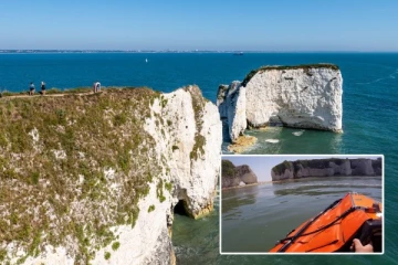 பிரித்தானியாவில் புகைப்படம் எடுக்க போய் 60 அடி பள்ளத்தில் விழுந்த சிறுவன்! பின் நடந்தது என்ன?