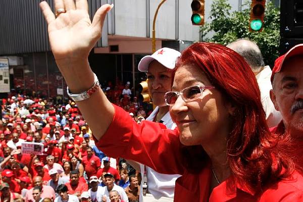 20 வருடங்கள் நீடித்த காதல்... பின்னர் ரகசிய திருமணம்: மதுரோ - சிலியா அரசியல் கதை | Maduro Dated 20 Years Marrying Secret