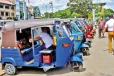 ආයේ ත්‍රීවිල් පදින්න බැරිද? ත්‍රීරෝද රථ රියදුරන් බයෙන් සිටි තීරණය ගැන සුළු මොහොතකට පෙර රජය රටටම දන්වයි