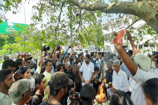 முள்ளிவாய்க்கால் நினைவேந்தலில் ஈடுபட்டவர்களை அச்சுறுத்தியவர்களை கைது செய்யவேண்டும் | Mullivaikkal Memorial Should Be Arrested