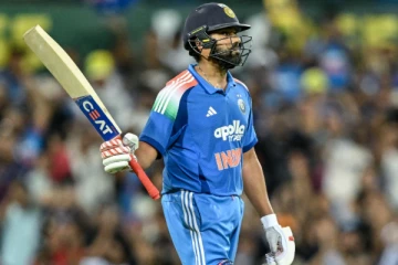 50வது சதம் விளாசிய ரோஹித் சர்மா - அவுஸ்திரேலியா மண்ணில் யாரும் செய்யாத சாதனை