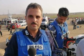 இஸ்ரேலிய விமான தாக்குதலில் குடும்பத்துடன் கொல்லப்பட்ட ஊடகவியலாளர் (படங்கள்)