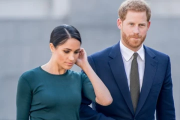 மன்னர் சார்லசின் முடிசூட்டுவிழாவை ஹரியும் மேகனும் தவிர்க்கலாம்: தந்தையின் கடும் தண்டனையால் மாறிய முடிவுகள்