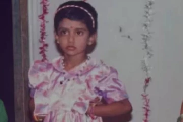 போட்டோவில் இருக்கும் குழந்தை இந்த பிரபல சீரியல் நடிகையா? அட இவரா