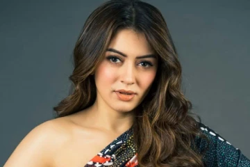 இதுவரை இல்லாத அளவிற்கு கவர்ச்சியில் எல்லை தாண்டும் ஹன்சிகா.. குவியும் லைக்ஸ்