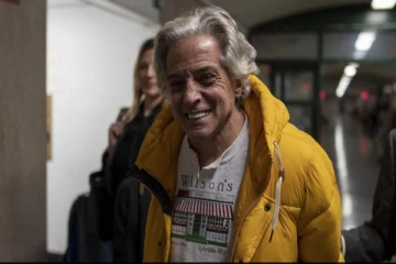 டேட்டிங் ஆப் மூலம் பெண்களை ஏமாற்றி 20 ஆயிரத்திற்கும் மேல் டொலர்களை பறித்த 69 வயது காதல் மன்னன்!