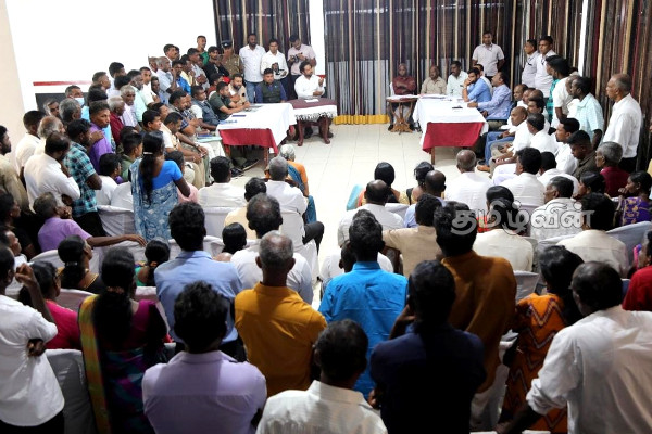 தொழிலாளர்கள் பிரச்சினை குறித்து ஜீவன் தொண்டமான் தலைமையில் முத்தரப்பு பேச்சு (Photos) | Jeevan Thandaman Talking About Labor Issue
