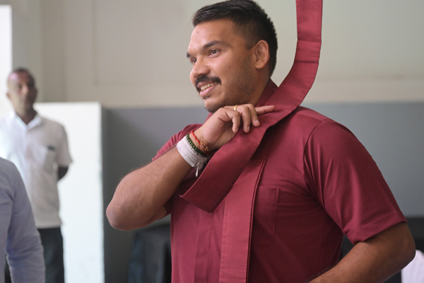 மகிந்தவின் உரிமைகளை மீட்க நாமல் புதிய பாதையில்! | Namal On A New Path To Restore Mahinda S Rights