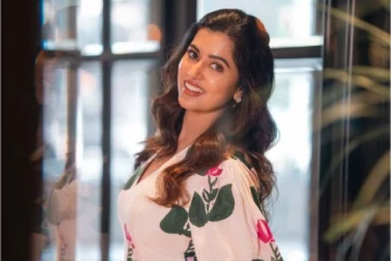 மாடர்ன் லுக்கில் கலக்கும் நடிகை அஞ்சு குரியன்.. 32 வயது என்றால் நம்ப முடியுமா?