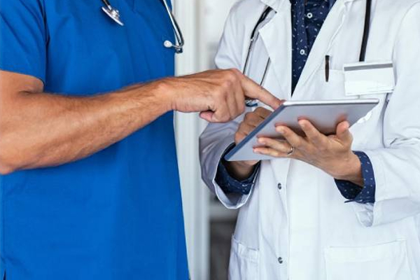 ஆத்திரத்தில் மாணவன் தாக்கியதில் சக மாணவன் ஆபத்தான நிலையில் வைத்தியசாலையில்! | Student Went Into A Coma Follow Student Attacked