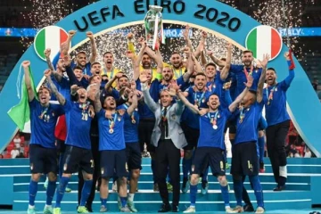 52 ஆண்டுகளுக்கு பிறகு யூரோ கோப்பையை கைப்பற்றி இத்தாலி அணி சாதனை!