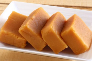 தீபாவளி ஸ்பெஷல்: வாயில் வைத்ததும் கரையும் நெய் மைசூர் பாக்.., எப்படி செய்வது?