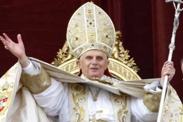 600 ஆண்டுகளில் முதல் முறையாக.. பதவியை துறந்த ஜேர்மனியின் போப் ஆண்டவர் மறைவு