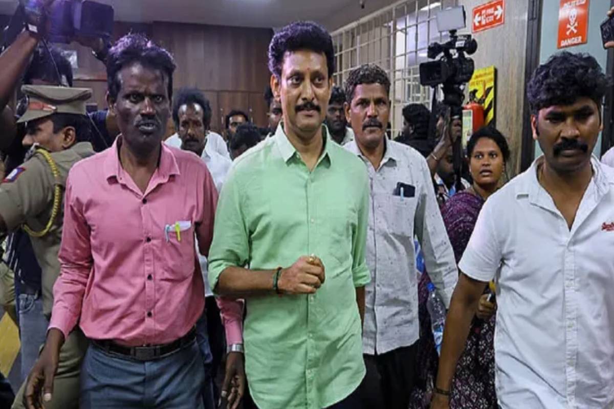 முன்னாள் அமைச்சர் அன்பில் மகேஷுக்கு விளக்கமறியல் - நீதிமன்றம் அதிரடி உத்தரவு! | Former Minister Anbil Mahesh Remanded