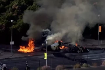 துருக்கி விமான நிலையத்தில் பரபரப்பு ; திடீரென தீப்பிடித்த ரஷிய விமானம்