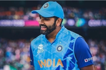 ரொம்ப பயமாகவும், பதற்றமாகவும் இருந்துச்சு..வெற்றி குறித்து ரோஹித் சர்மா பேச்சு