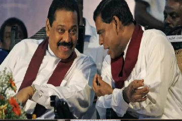 மகிந்த தலைமையில் அலரிமாளிகையில் நள்ளிரவு வரை நீடித்த விசேட கலந்துரையாடல் -வெளியேறிய பெண் எம்.பி