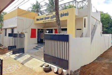 ஆதரவற்ற முதியோருக்காக வங்கியில் கடன் வாங்கி வீடு கட்டி கொடுத்த இளைஞர்கள்.., மதுரையில் நெகிழ்ச்சி