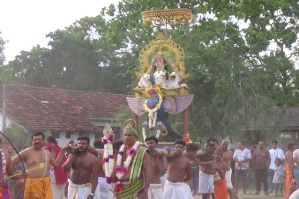 மட்டக்களப்பு சிவ சக்தி ஸ்ரீ முருகன் ஆலயத்தில் வெகு சிறப்பாக நடந்தேறிய சூரன்போர் | Special Sooranbor At Murugan Temple In Batticaloa மட்டக்களப்பு சிவ சக்தி ஸ்ரீ முருகன் ஆலயத்தில் வெகு சிறப்பாக நடந்தேறிய சூரன்போர் | Special Sooranbor At Murugan Temple In Batticaloa