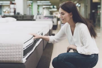 படுக்கை ஆய்வாளர்  பணிக்கு 24,000 பவுண்கள் சம்பளம்; வியக்க வைத்த நிறுவன அறிவிப்பு