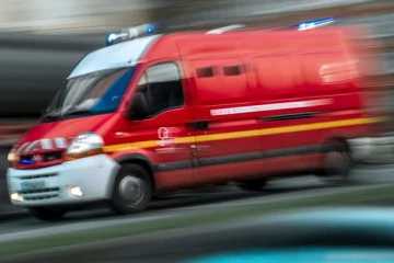 பிரான்ஸில் நான்காவது தளத்தில் இருந்து விழுந்த சிறுவனுக்கு நேர்ந்த சோகம்