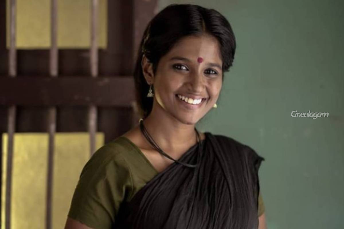 தனது மகளுடன் சென்று புதிய கார் வாங்கியுள்ள சுந்தரி சீரியல் புகழ் கேப்ரியல்லா... புகைப்படங்கள் இதோ | Serial Actress Gabrella Sellus Buys New Car