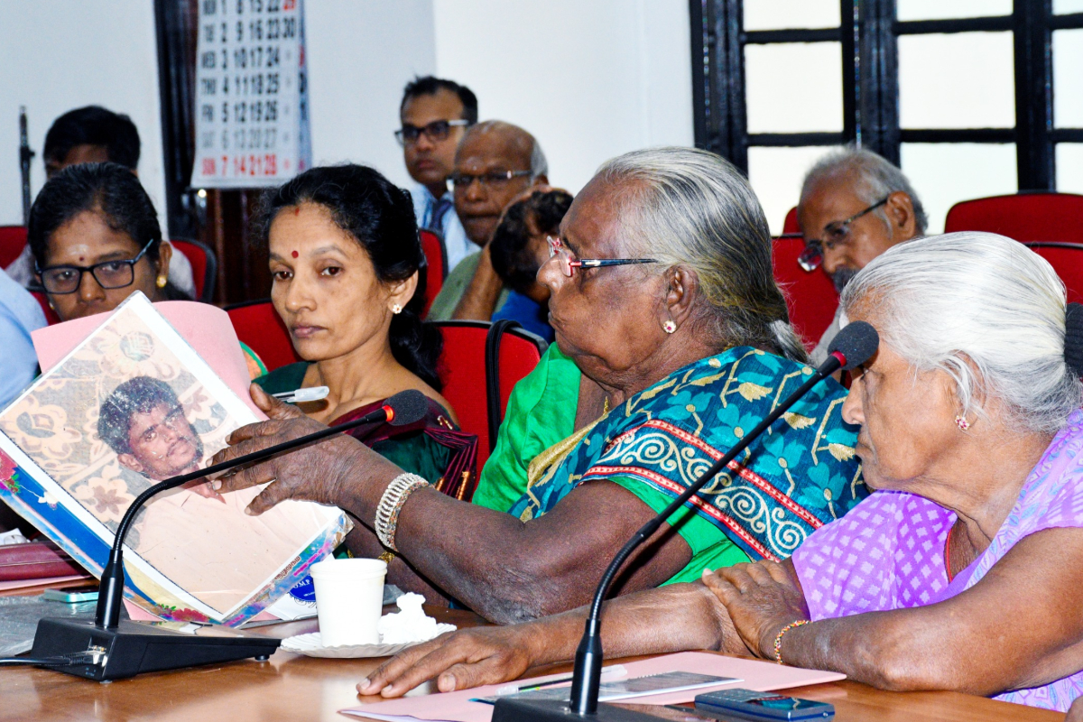 காணாமல் ஆக்கப்பட்டோர் விவகாரத்திற்கு நீதி நிலைநாட்டப்படும் : அரச தரப்பு உறுதி | Justice For The Missing Persons Min Chandrasekar காணாமல் ஆக்கப்பட்டோர் விவகாரத்திற்கு நீதி நிலைநாட்டப்படும் : அரச தரப்பு உறுதி | Justice For The Missing Persons Min Chandrasekar
