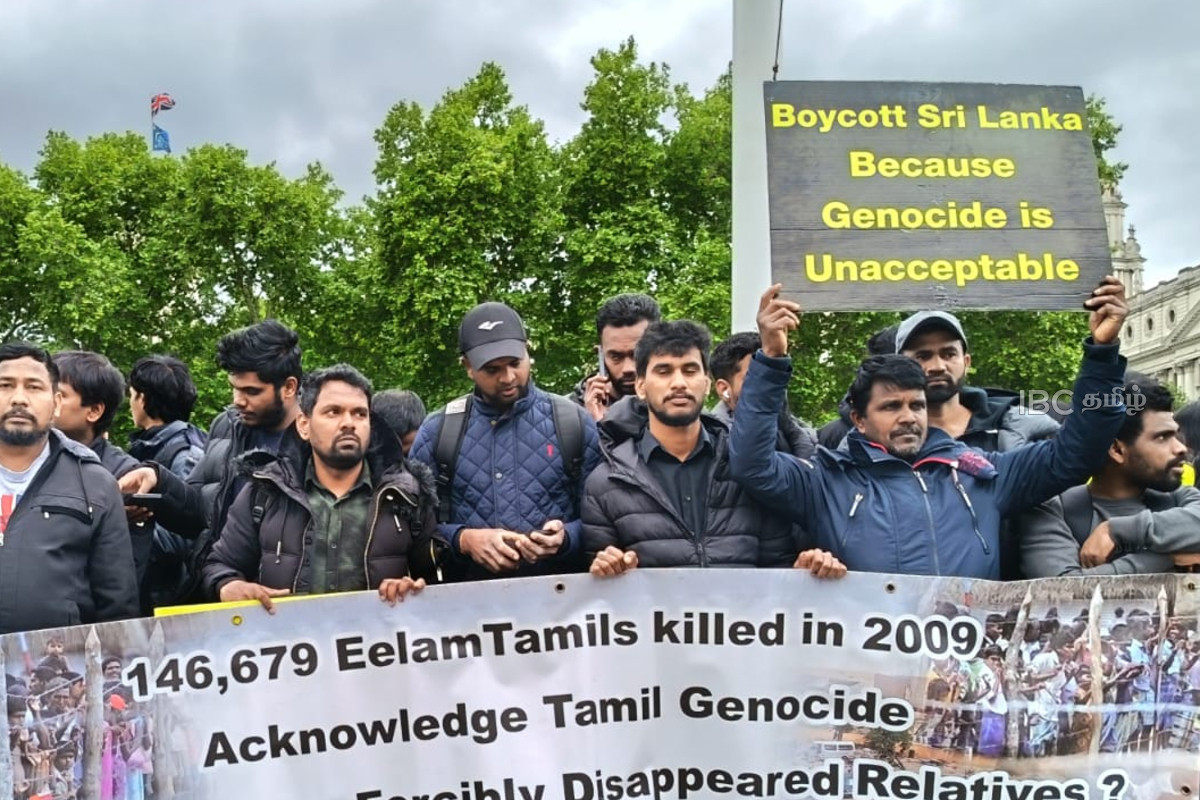 லண்டன் நாடாளுமன்றம் முன்பாகத் திரண்ட புலம்பெயர் தமிழர்கள்! | Mullivaikkal 17 Protest At London Parliament