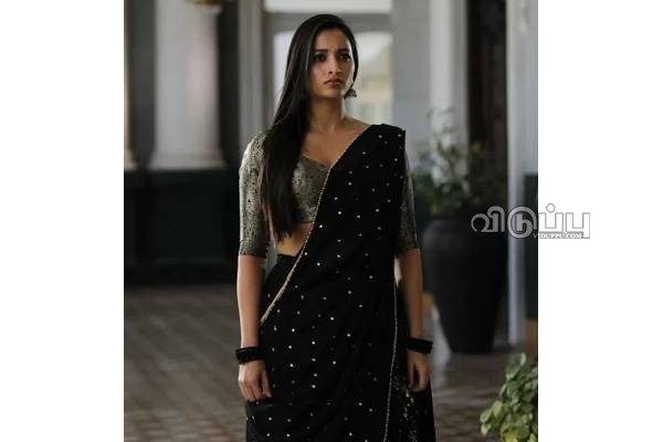 பானி பூரி என்றால் உயிர்.. சாலையோர உணவை விரும்பும் அந்த டாப் நடிகை.. அட அடி தூள்! | Top Actress Who Love To Eat Road Side Dish