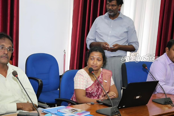 யாழில் வெள்ள அனர்த்த பாதிப்பு: கொடுப்பனவுகளை விரைவாக வைப்பிலிடுமாறு அரச அதிபர் பணிப்பு | Deposit The Payments Quickly Jaffna